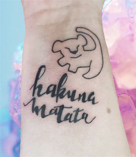 15 Best Hakuna Matata Tattoo Ideas With Their。